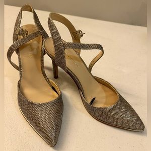 Marc fisher gold heels